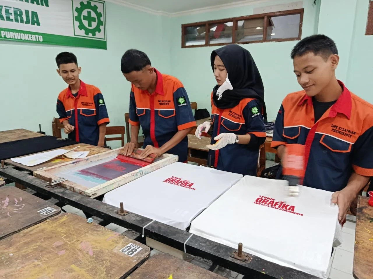 TEKNIK GRAFIKA